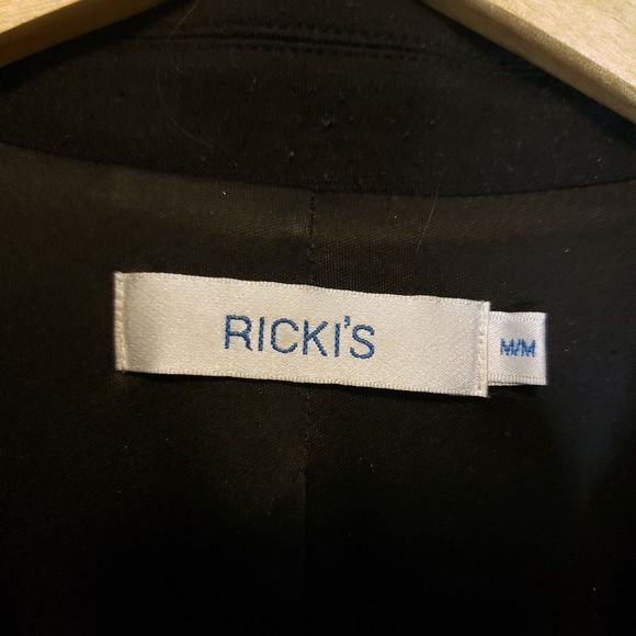 𝅺RICKI'S Black Ladies Blazer 3/4 sleeves Medium - Picture 3 of 4